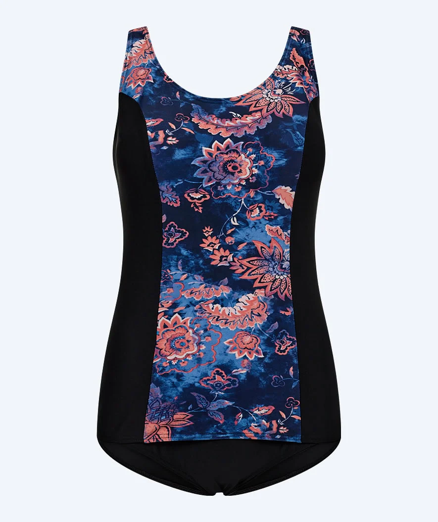 Watery strój kąpielowy w kwiaty dla kobiet plus size - Vale - Czarny/fioletowy - Image 8
